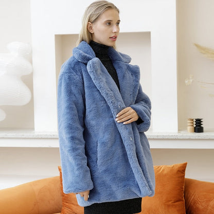 ChicFaux - Elegant faux fur coat for a stylish and warm winter