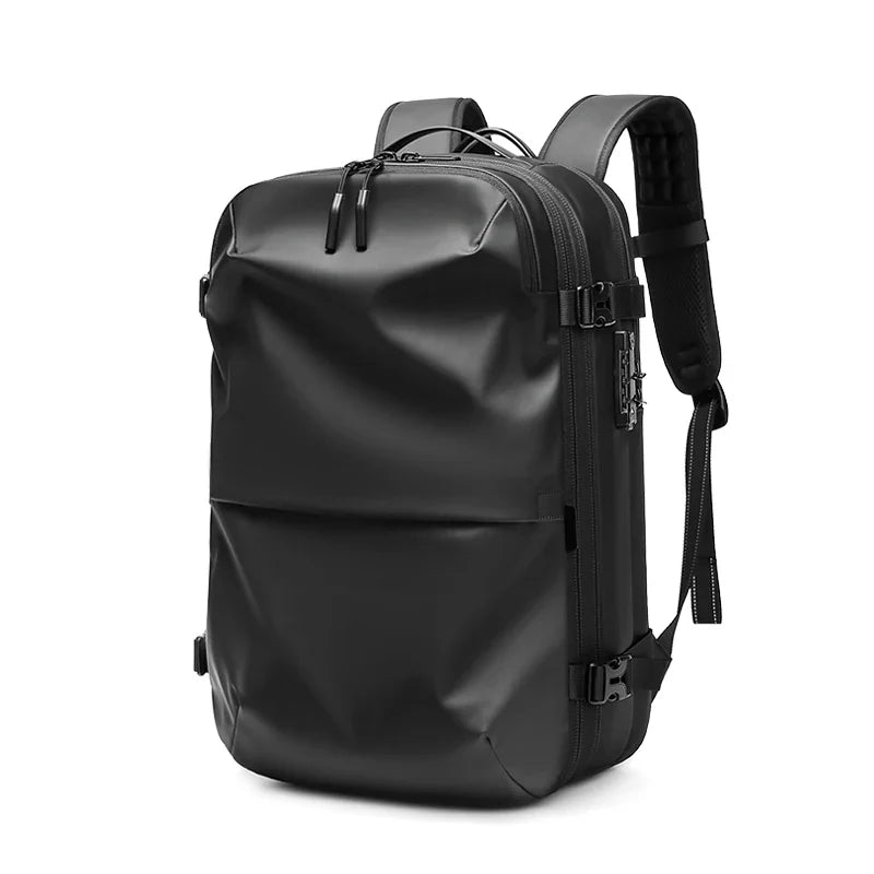 VoyagerPro – 17" Vacuum Compression Waterproof Backpack