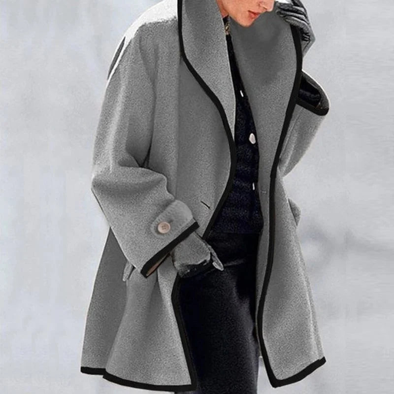 Chic Couture - Clara white trench coat for timeless elegance